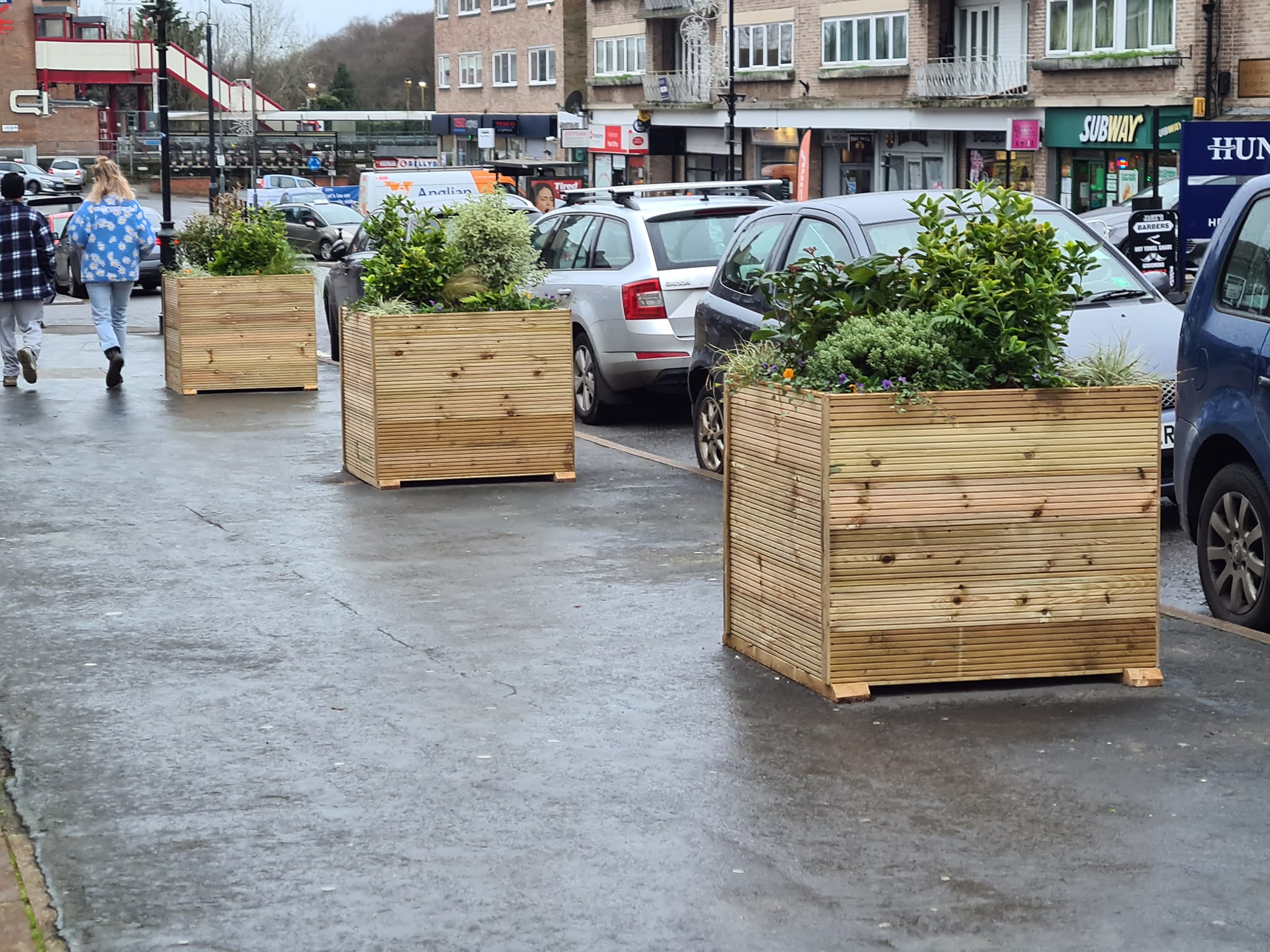 New Planters At Hill Avenue And Oakfield Corner Amersham Town Council